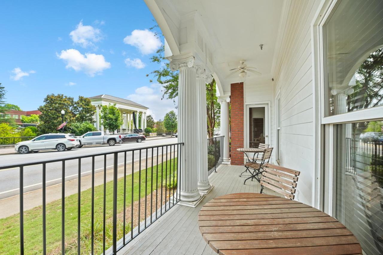 The James Madison Inn エクステリア 写真