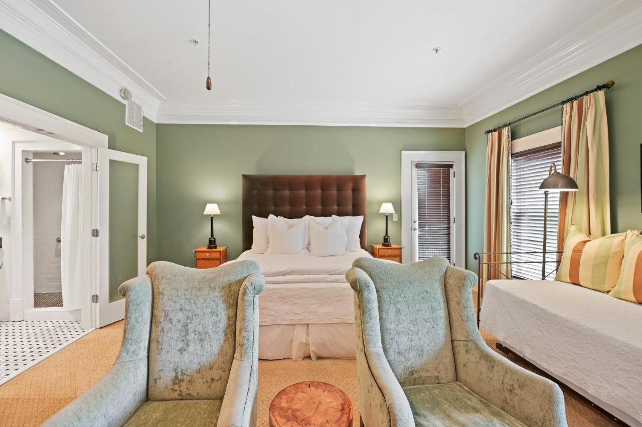 The James Madison Inn エクステリア 写真