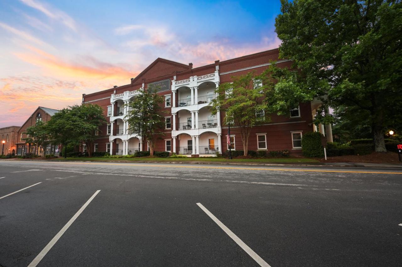 The James Madison Inn エクステリア 写真