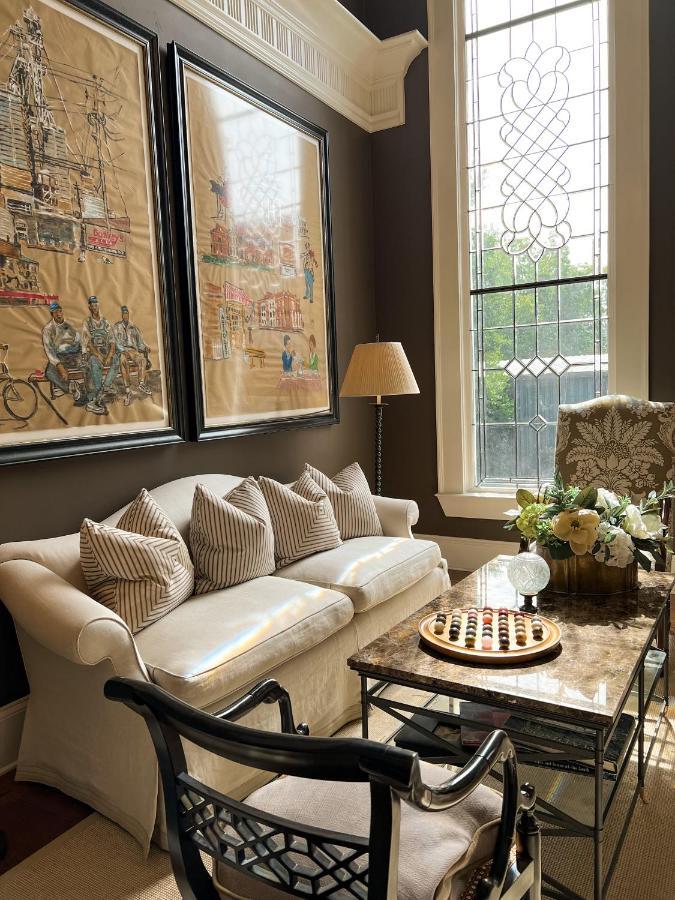 The James Madison Inn エクステリア 写真